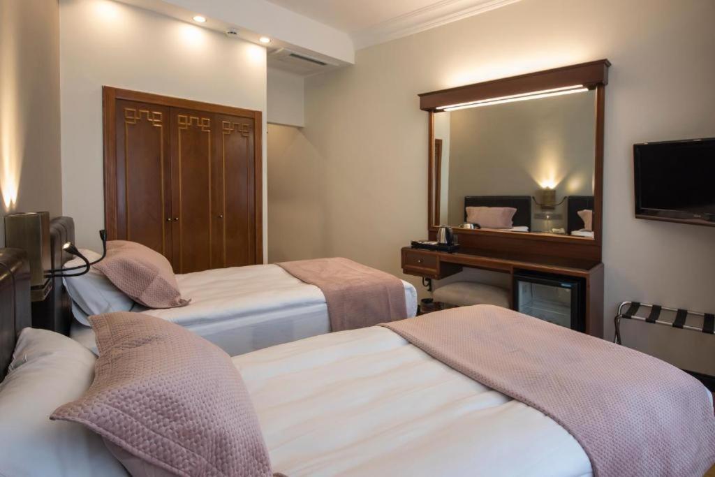 Vardar Palace - Special Category Hotel 3*